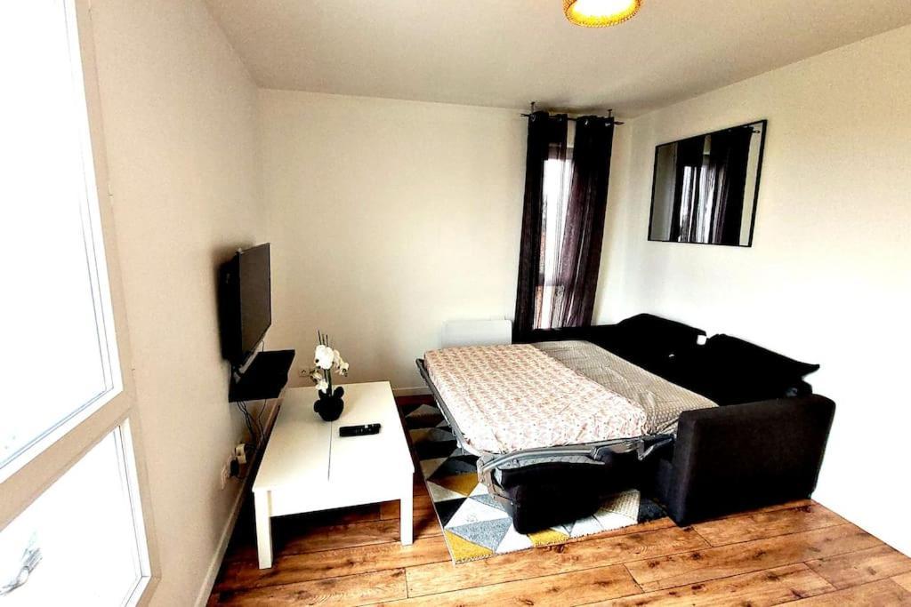 Logement Entier : Appartement Montévrain Exteriör bild
